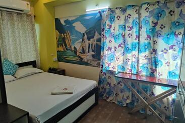 בית מלון כפרי Ruby S Inn