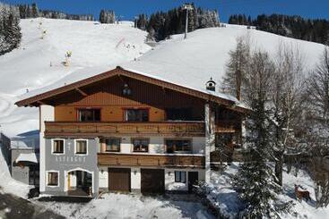 Astergut Boutique Apartment