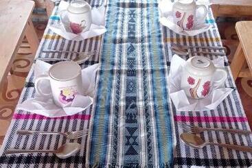 Hotel Homestay Kinsa Cocha