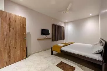 Otel Madhusudan Executive