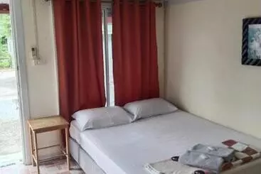 Pension บ้านมีสุขรีสอร์ท