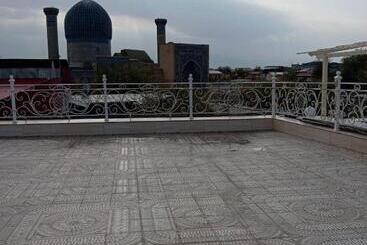 Pensão Daniyar Guest House