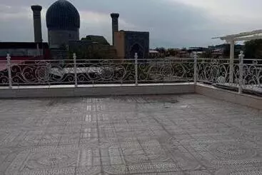 ペンション Daniyar Guest House