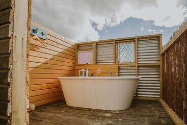 Hotel Appleby House & Rabbit Island Huts