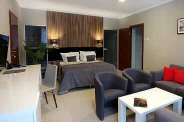 Hotel Diuna Beskidy Ustroń   Dawny Kolejarz