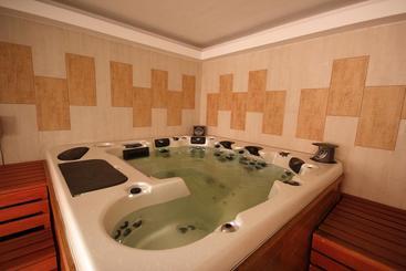 관광객 아파트 Family Wellness Apartman