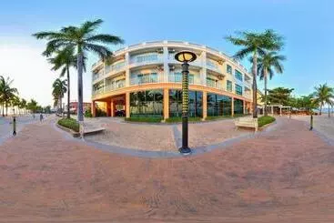 Terrace Hotel Subic Bay
