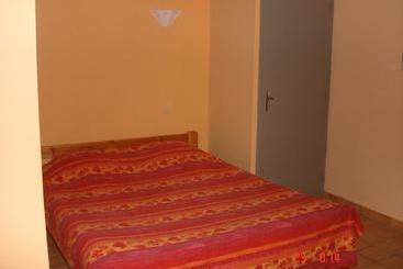 Pensionat Giteschambres D Hotes Calypso