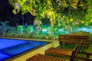 Bed and Breakfast Yala Golden Wild