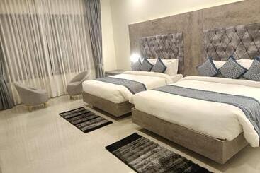 酒店 Sri Vishnu Tejam Elite