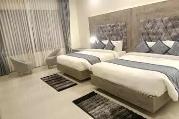 ホテル Sri Vishnu Tejam Elite