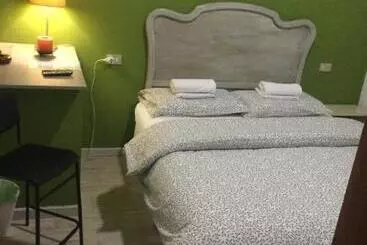 Majatalo Il Conte Di Montechiaro Rural B&b