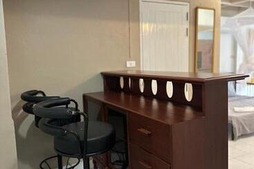 ペンション Journey House Bangsean