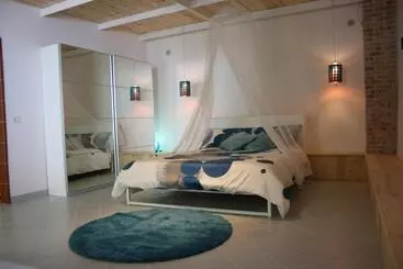 Blue B&b