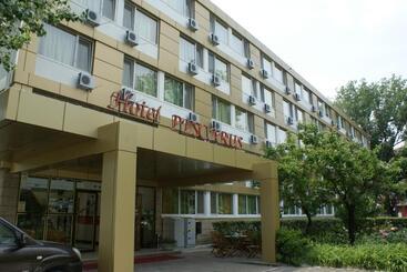 בית מלון כפרי Pescarus