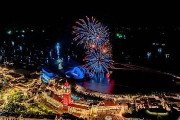 Lyn Hotel Phú Quốc