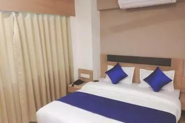 Hotel Max Inn
