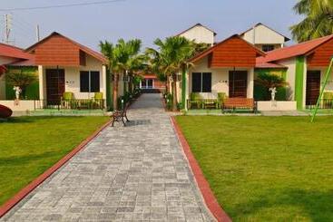 New Mouchak Hotel & Resorts