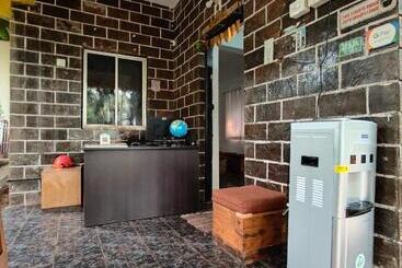 The Goanvibes Hostel And Cafe