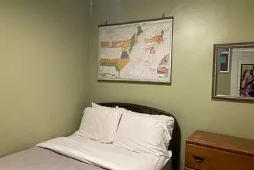 ベッドアンドブレックファースト Private Room With Full Size Bed In Lakeview   3c