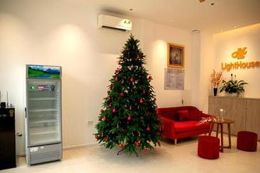 Light House Motel 978