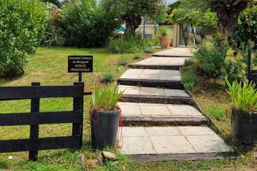 مبيت وإفطار Domaine Le Coteau De Mengaud