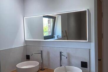 مبيت وإفطار La Chambre Des Daines