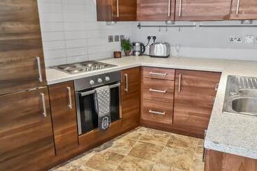 펜션 River View Ensuite Private Room In Shared Apartment