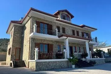 ホテル Bujtina Aldor