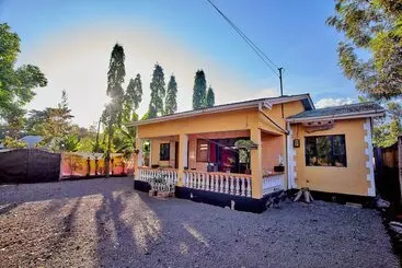 Aamiaismajoitus (B&B) Tanzania Garden Villas   Usa River