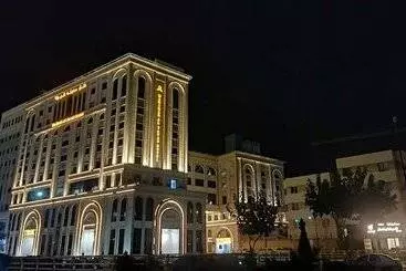 ホテル Madinah Al-Javad