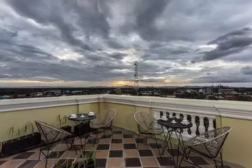 هتل Boutique Kampot
