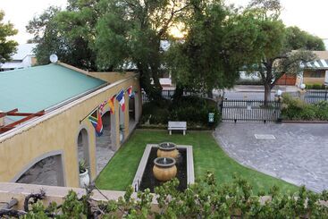 ペンション 17 On Bird Guest House