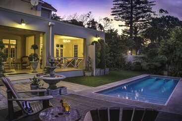 Pension Bright On 5th Guest House