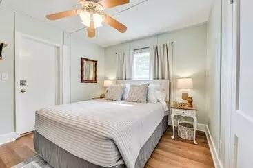 Mökkimajoitus Dtwn St Marys Home Near Waterfront: Pets Welcome!