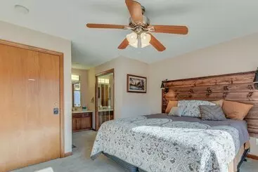 コテージ Maggie Valley Mountain Escape W/ Fireplace & Deck!