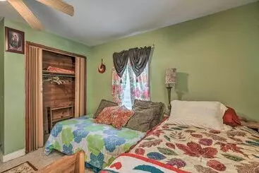 Mökkimajoitus Fairburn Area Home W/ Deck ~ 20 Mi To Atlanta