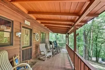 Mökkimajoitus Idyllic Blue Ridge Cabin ~ 1 Mi To Downtown!