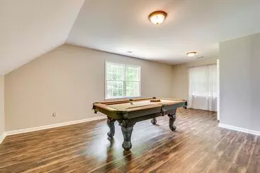 Mökkimajoitus Lilburn Home W/ Deck, 20 Mi To Downtown Atlanta!
