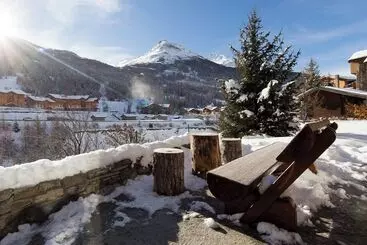 Auberge De Jeunesse Hi Val Cenis