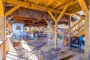 Сельский дом Lakefront Netterville Landing Home W/ Private Dock