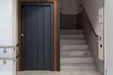 هتل آپارتمان Limehome Sevilla Calle Granada
