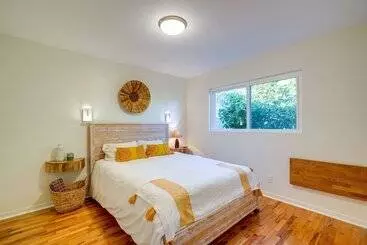 コテージ Monterey Bay 4br, 3ba, Hot Tub Near Beaches & Golf