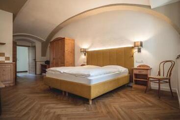 Retkeilymaja Gasthof Fischer Dörnbach