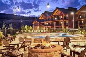 Hotelli Fresh Snow! Exquisite Upscale Oasis · Ski Resort