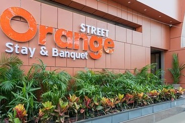 Fabhotel Prime Oasis Orange