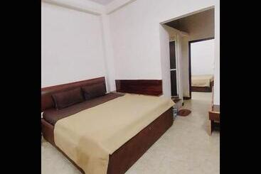 Hotel Prakash Palace