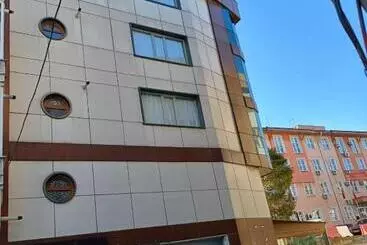 Huoneistohotelli Peri Pansiyon