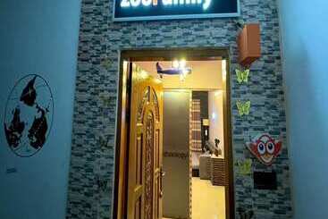 هاستل Zoofamily