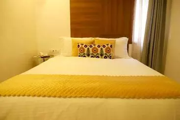Hotelli Hinduja Empire